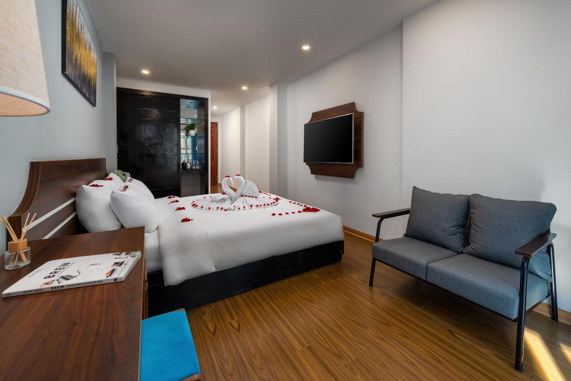 Astoria Hanoi Hotel & Travel Exterior photo
