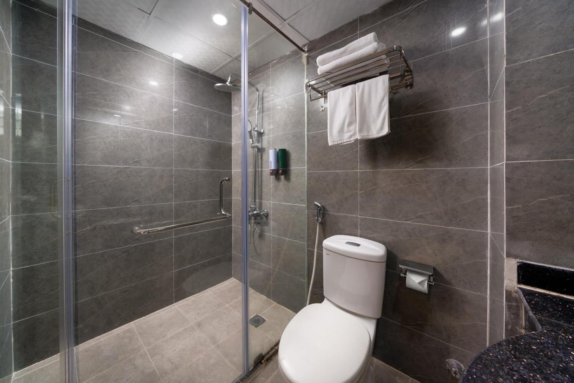 Astoria Hanoi Hotel & Travel Exterior photo
